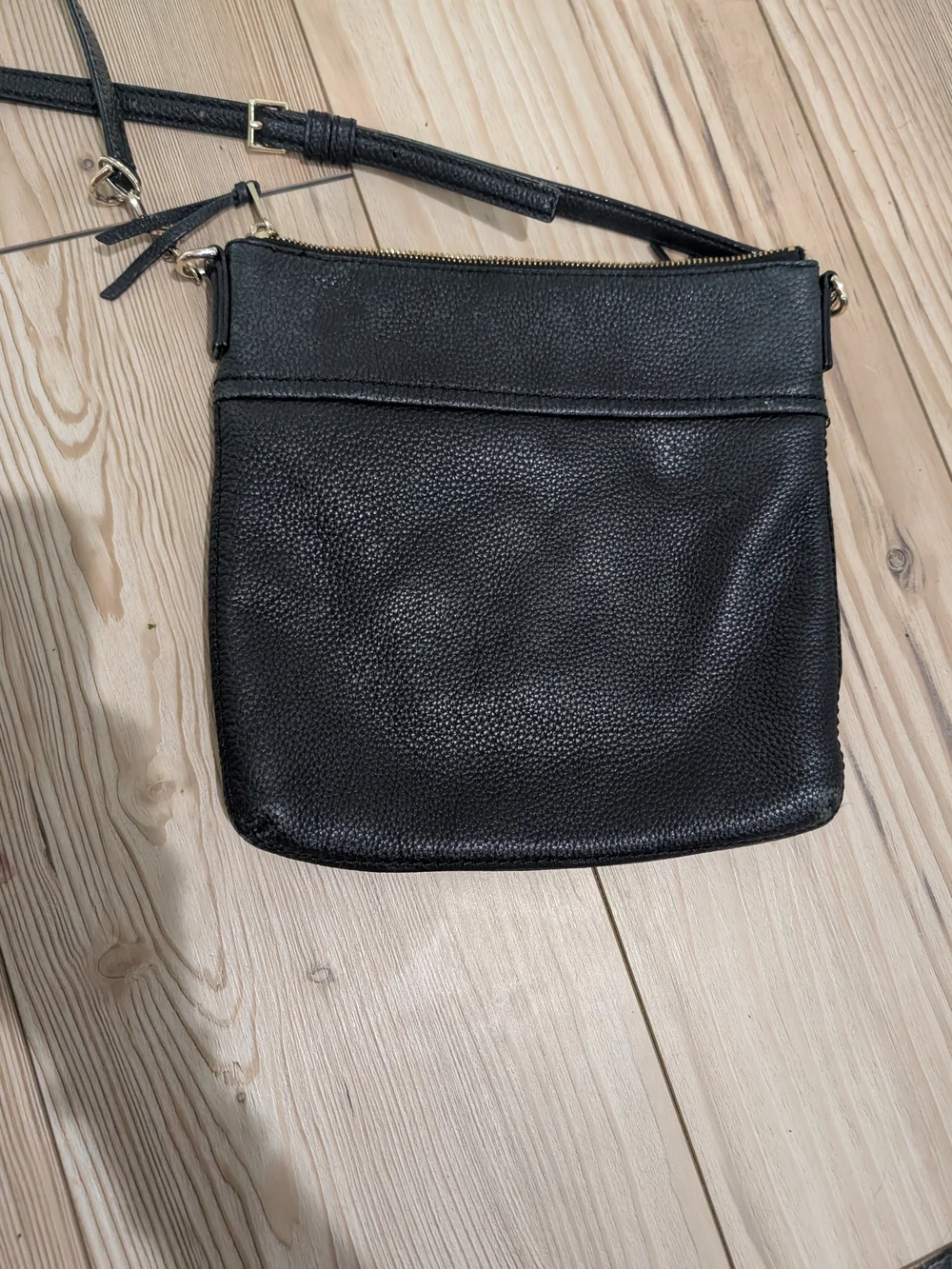 kate spade sleek pebbled